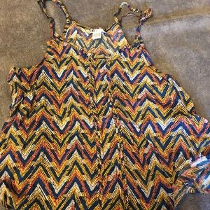 Loose and colorful crop top